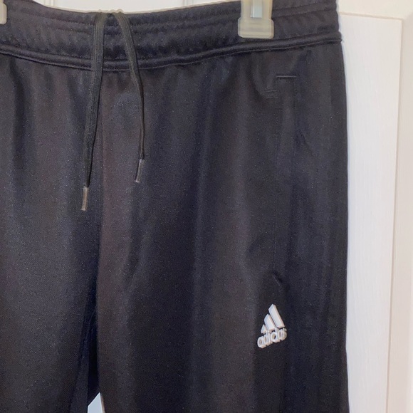 Adidas size M pants with zipper at ankles - Picture 3 of 5